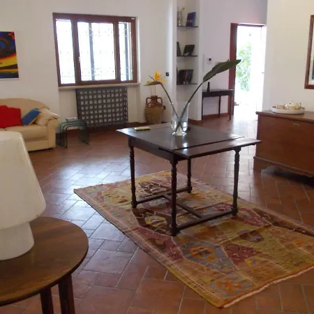 Margherita Villa Lecce